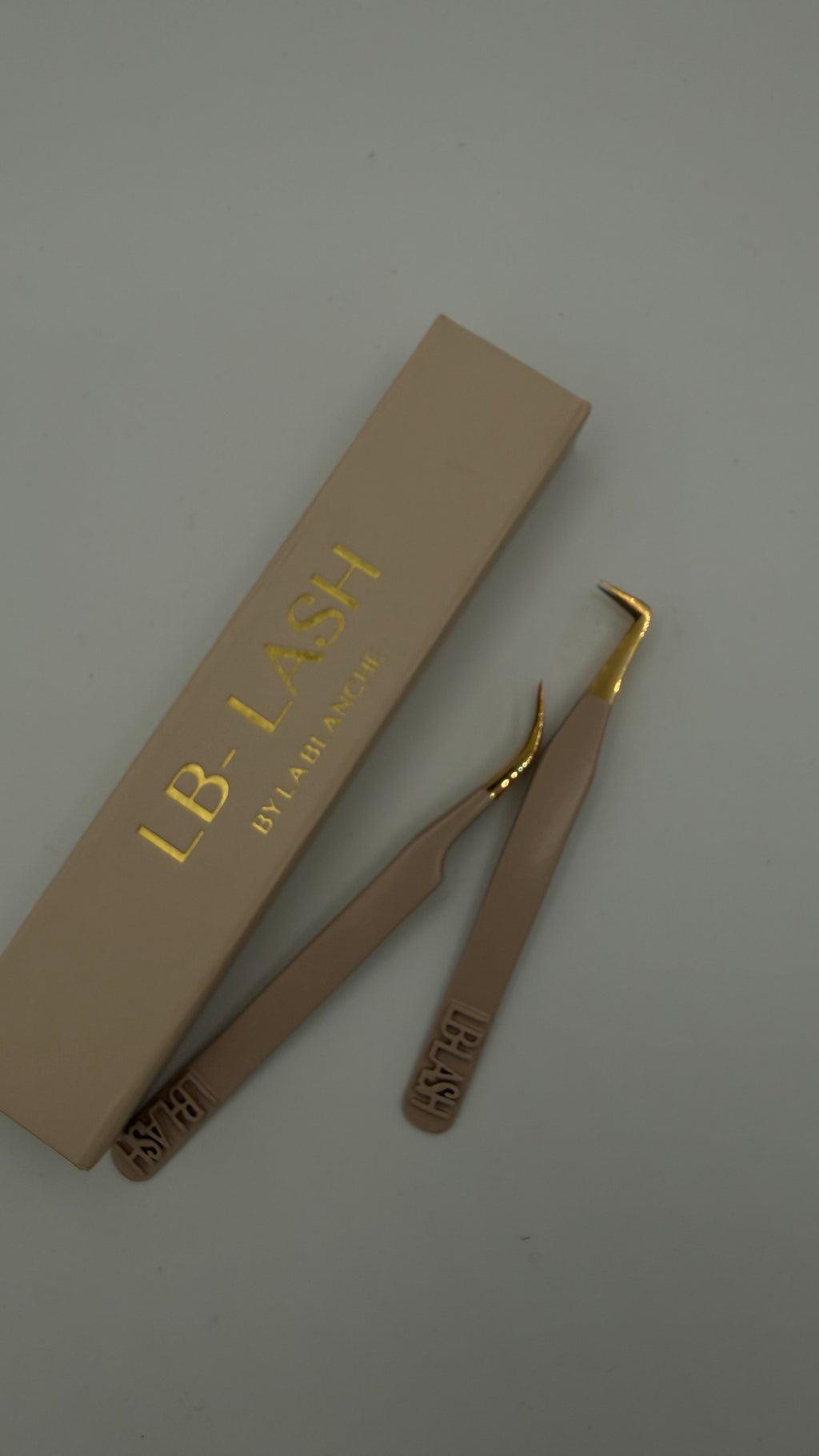 LB-LASH Signature Boot Tweezer
