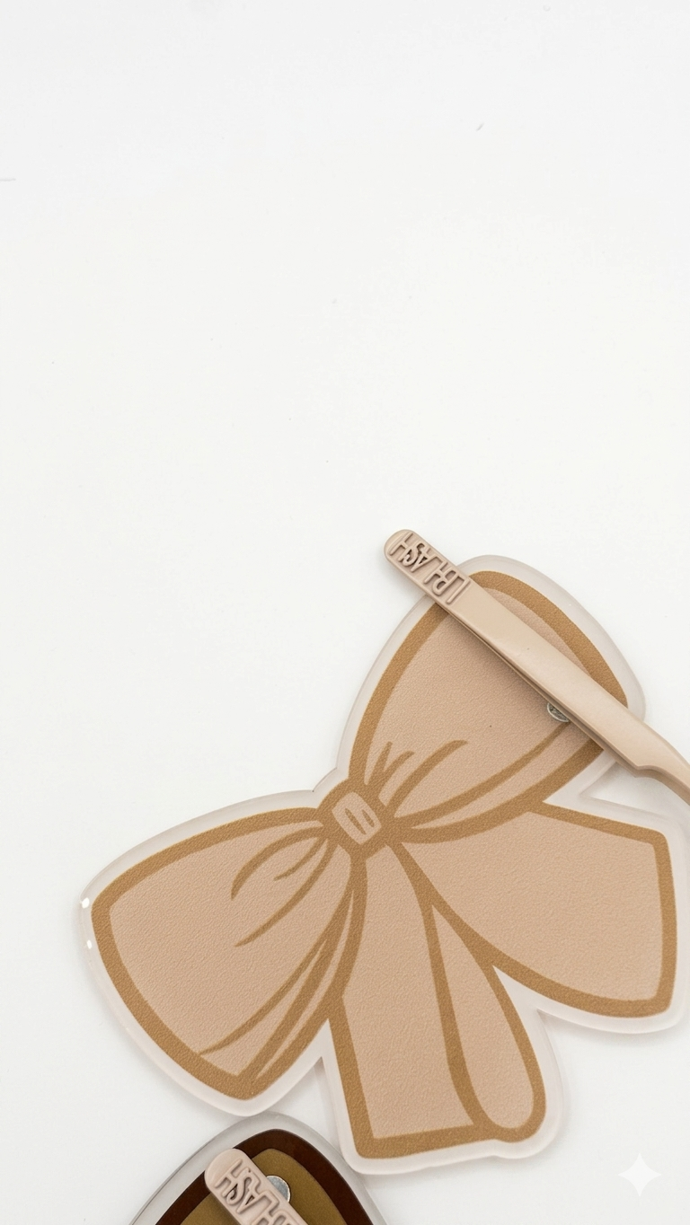 Dreamy Bow Lash Tile